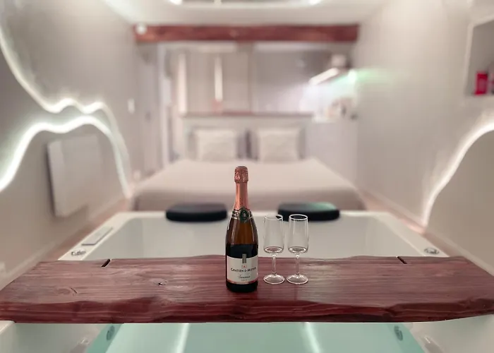 Apartment A La Folie - Loft & Montrevault